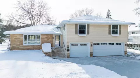 455 Emerson St, Neenah, WI 54956