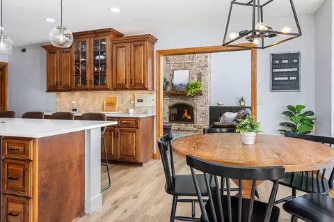 Kitchen - 3535 S Bob O Link Ln, Appleton, WI 54915 photo 4 of 5