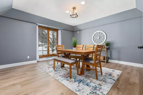 Dining - 3535 S Bob O Link Ln, Appleton, WI 54915 photo 4 of 4