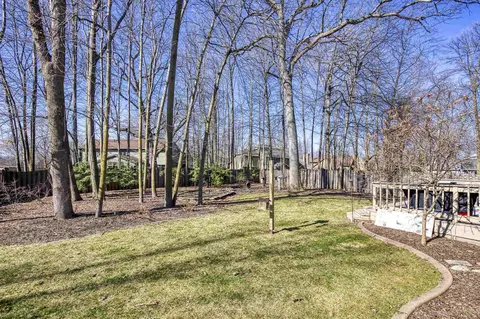 Exterior - 3535 S Bob O Link Ln, Appleton, WI 54915 photo 14 of 16