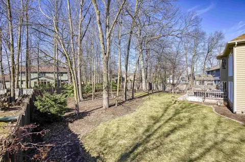 Exterior - 3535 S Bob O Link Ln, Appleton, WI 54915 photo 13 of 16