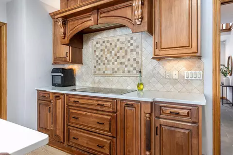 Kitchen - 3535 S Bob O Link Ln, Appleton, WI 54915 photo 3 of 5