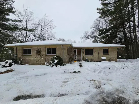 w9879 Brown Deer Avenue, Wautoma, WI 54982