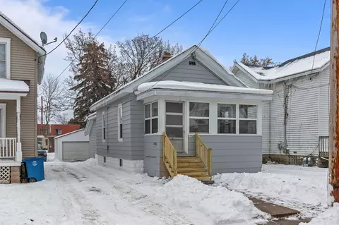 1126 Central St, Oshkosh, WI 54901