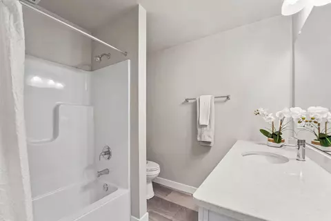 Bath - 4788 Marlo Way #16, Appleton, WI 54913 photo 3 of 3