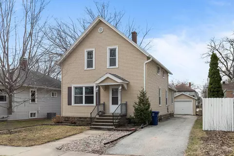 919 Division St, Green Bay, WI 54303