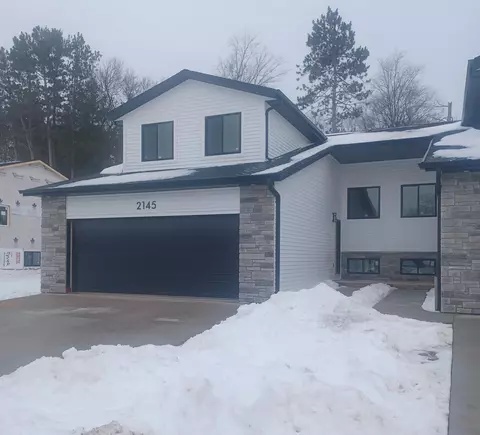 2145 Abbey Rd, New London, WI 54961