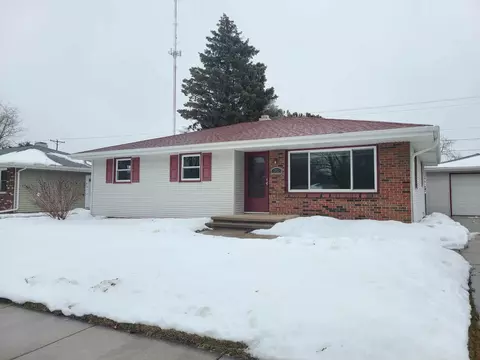 312 S Matthias St, Appleton, WI 54915