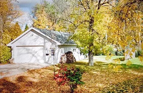 1900 N Ullman St, Appleton, WI 54911 photo 2