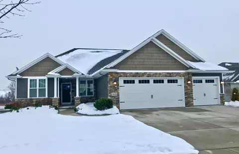 1614 Steiner Ln, Green Bay, WI 54313