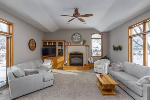 Living - n196 Hopfensperger Road, Appleton, WI 54915 photo 4 of 6