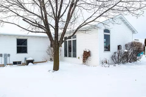 Exterior - n196 Hopfensperger Road, Appleton, WI 54915 photo 2 of 8
