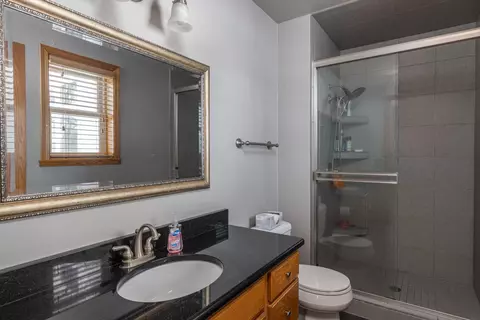 Bath - n196 Hopfensperger Road, Appleton, WI 54915 photo 1 of 2