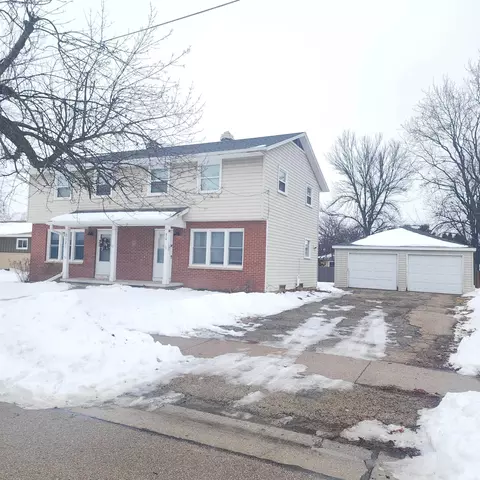 312 E 20th St, Kaukauna, WI 54130