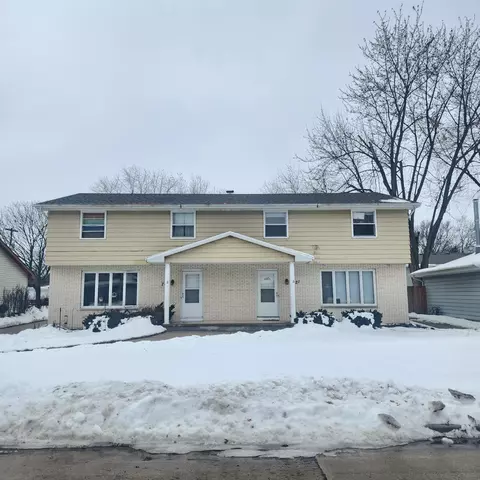 719 N Hawthorne Dr, Appleton, WI 54915