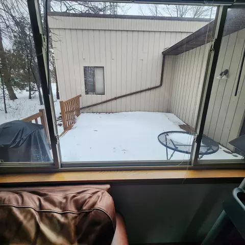 907 E Roeland Ave, Appleton, WI 54915 photo 6