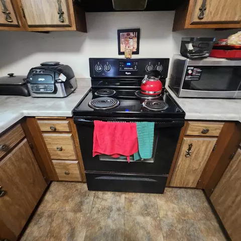 907 E Roeland Ave, Appleton, WI 54915 photo 13