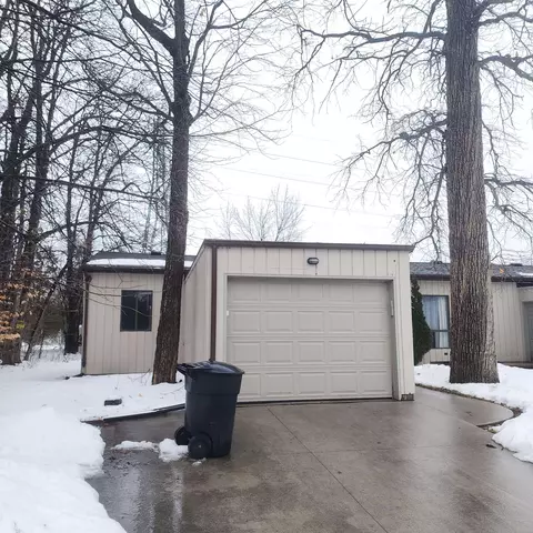 907 E Roeland Ave, Appleton, WI 54915 photo 3