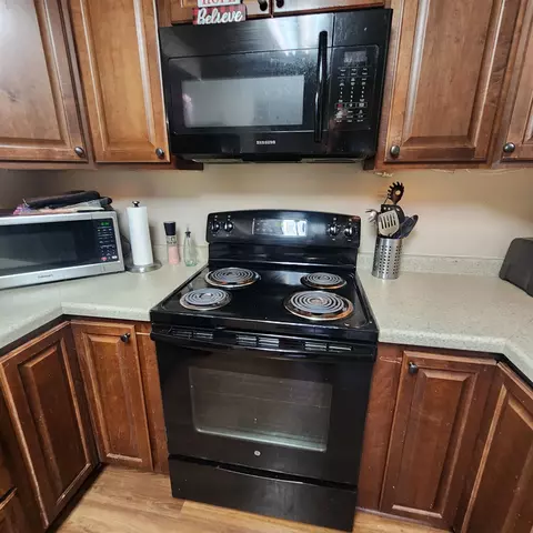907 E Roeland Ave, Appleton, WI 54915 photo 29