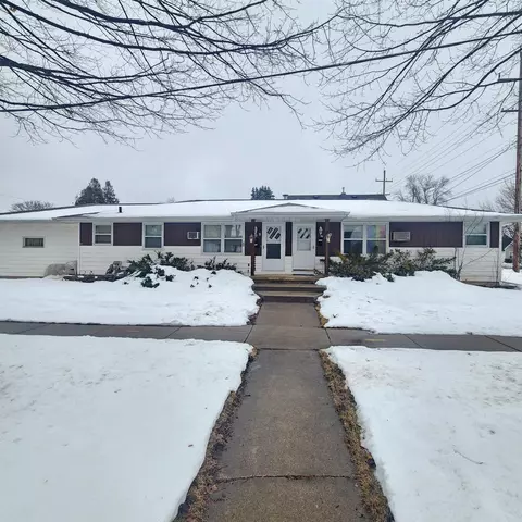 908 Eden Ave, Kaukauna, WI 54130
