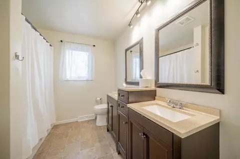 2800 E Dietzen Dr, Appleton, WI 54915 photo 15