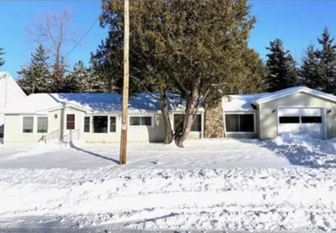 1004 Lulu Ave, Crivitz, WI 54114