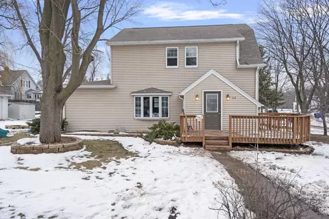 114 E Ducharme St, Kaukauna, WI 54130