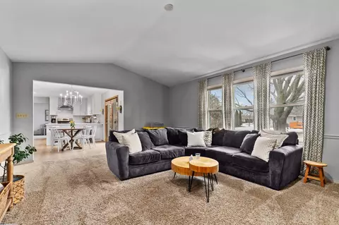 2329 W Seneca Dr, Appleton, WI 54914 photo 18