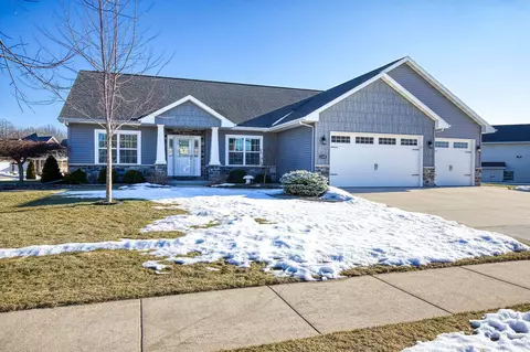 1600 Pendleton Rd, Neenah, WI 54956