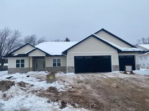 3579 E Hank Ave, De Pere, WI 54115