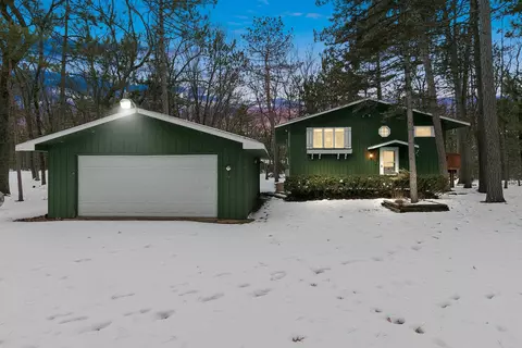 w1227 Highlands Lane, Keshena, WI 54135
