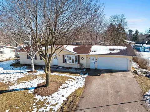 n2594 Melody Lane, Waupaca, WI 54981