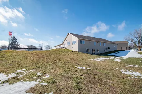 Exterior - w4070 Wege Road, Appleton, WI 54913 photo 10 of 16