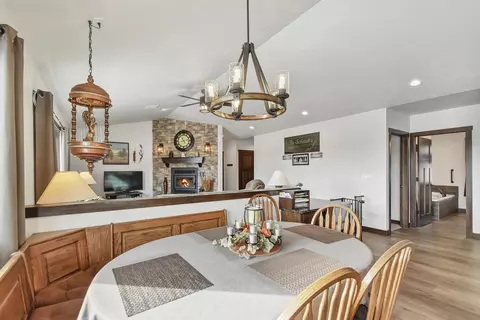 Dining - w4070 Wege Road, Appleton, WI 54913 photo 3 of 4