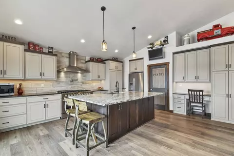 Kitchen - w4070 Wege Road, Appleton, WI 54913 photo 2 of 8