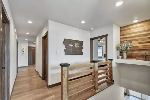 Entry Way - w4070 Wege Road, Appleton, WI 54913 photo 1 of 4