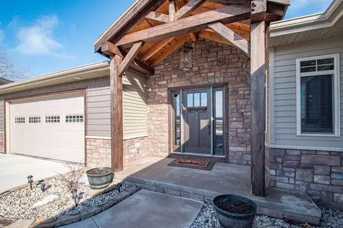 Exterior - w4070 Wege Road, Appleton, WI 54913 photo 4 of 16