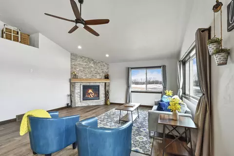 Living - w4070 Wege Road, Appleton, WI 54913 photo 3 of 8