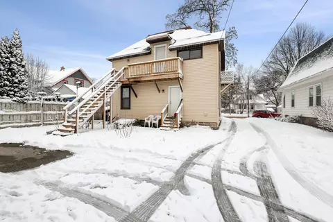 1010 N Division St, Appleton, WI 54915 photo 2