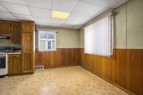 1036 W Bell Ave, Appleton, WI 54914 photo 5