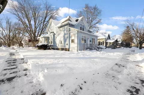 1103 N Division St, Appleton, WI 54911