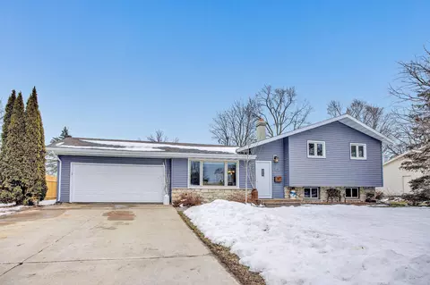 654 Cedar St, Neenah, WI 54956