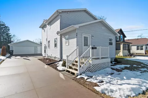 341 Grandview Ave, Menasha, WI 54952