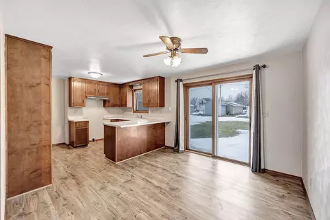 622 E Pulaski St, Pulaski, WI 54162 photo 7