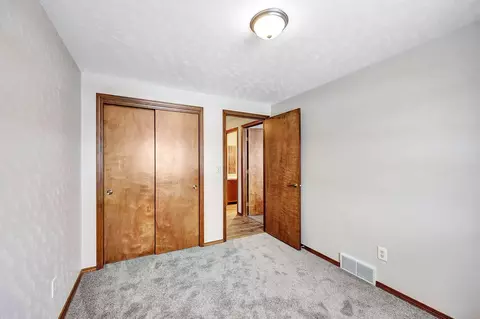 622 E Pulaski St, Pulaski, WI 54162 photo 13