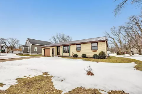 622 E Pulaski St, Pulaski, WI 54162 photo 17