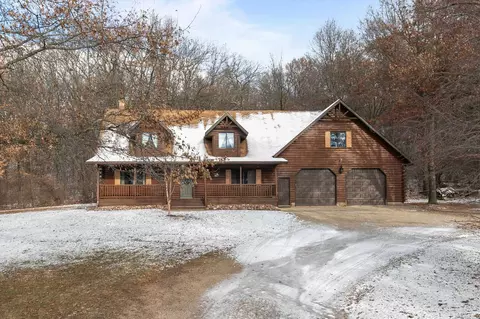 e920 Bartel Road, Waupaca, WI 54981