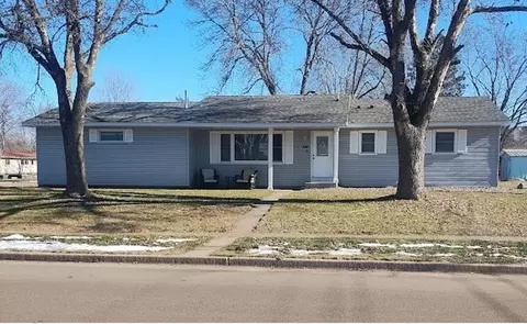 603 9th St, Altoona, WI 54720