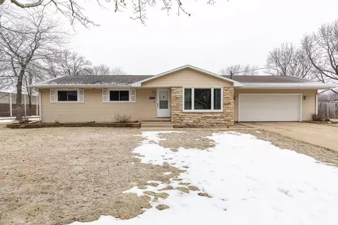 3027 Cypress St, Appleton, WI 54915