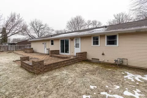 Exterior - 3027 Cypress St, Appleton, WI 54915 photo 5 of 7